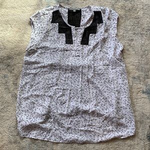 Daniel Rainn, from Stitch Fix Black and white maternity top